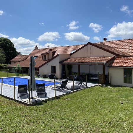 Saint-Germain-des-Fosses Maison Piscine Et Jacuzzi מראה חיצוני תמונה