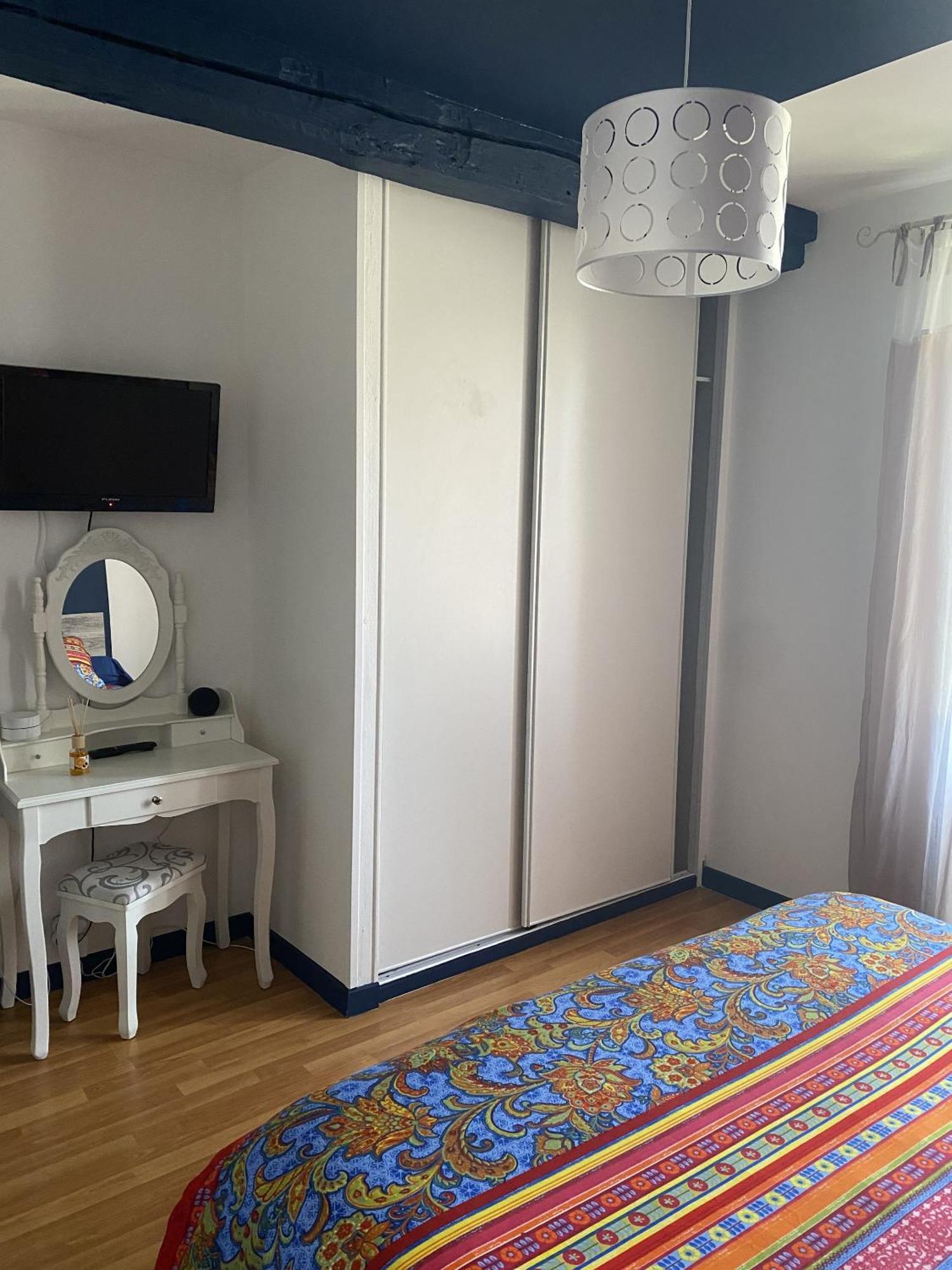 Saint-Germain-des-Fosses Maison Piscine Et Jacuzzi חדר תמונה
